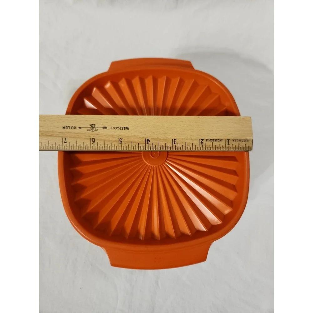 Vintage Tupperware Bowl 838-7 with Lid Orange